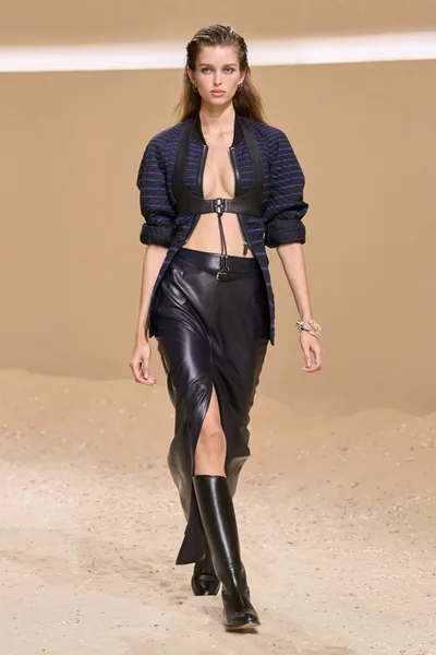 Look 45